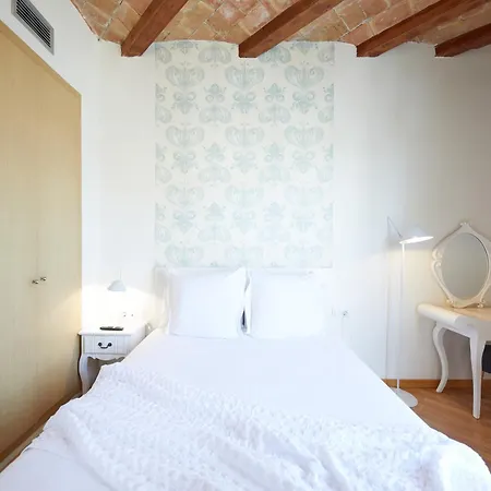 Apart-Suites Hostemplo-3