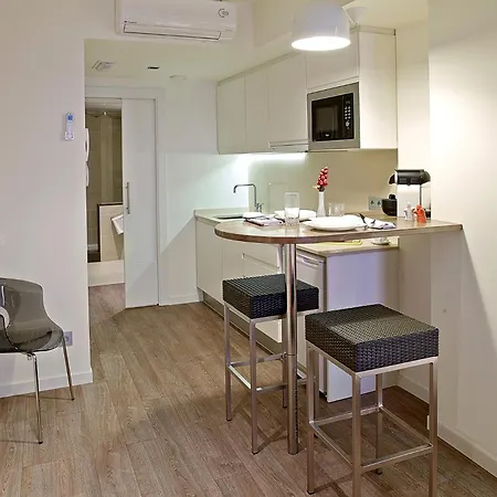 Apart-Suites Hostemplo-2
